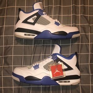 Air Jordan 4 Motorsport